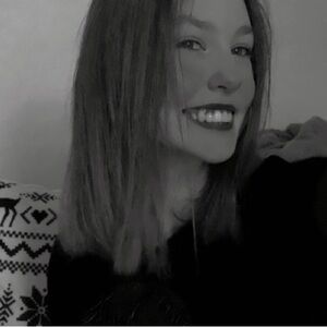 Meet your Posher, Kira